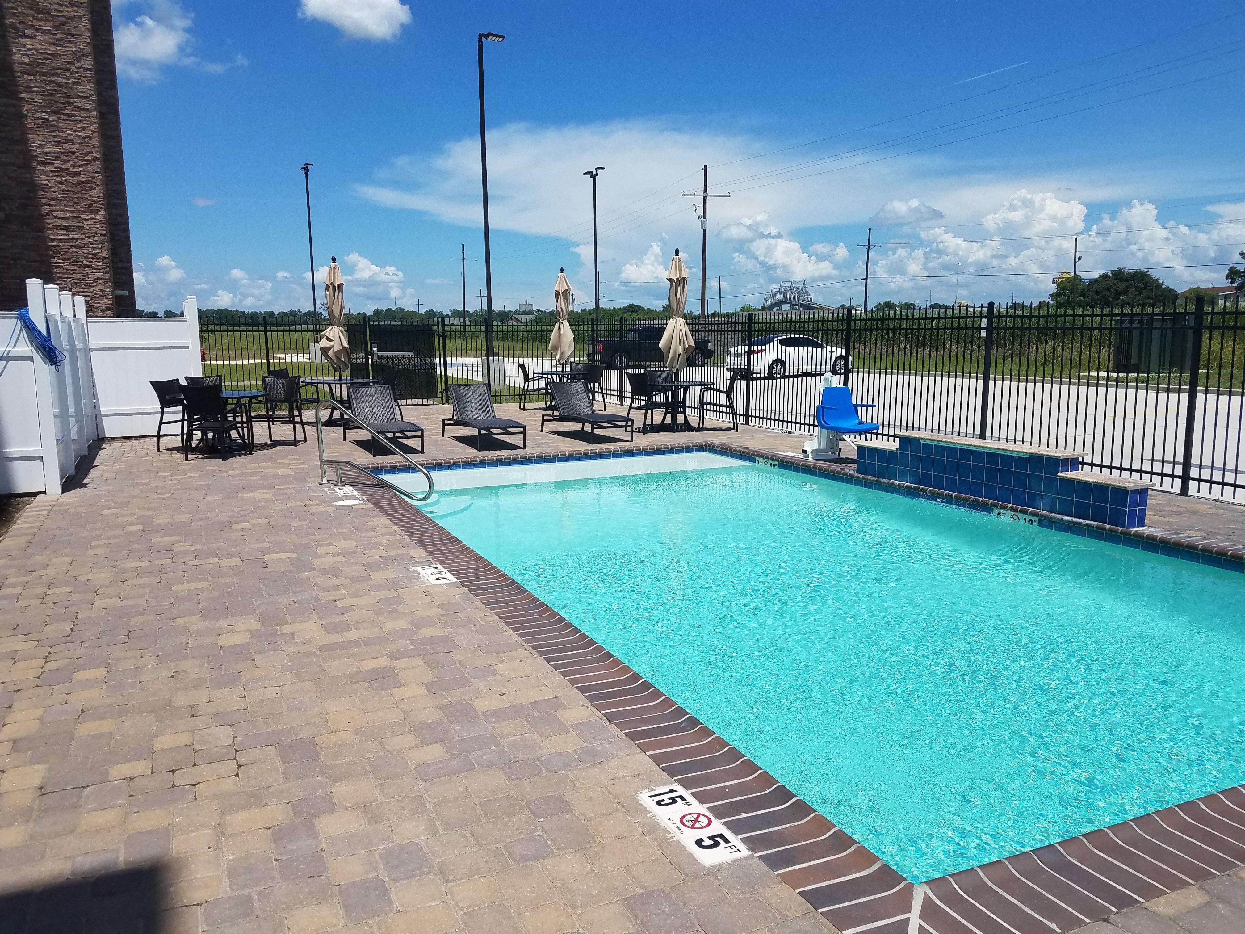 Holiday Inn Express Donaldsonville, An Ihg Hotel Exterior photo